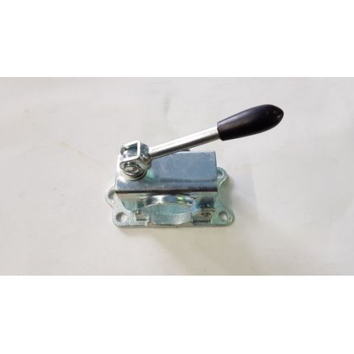Abrazadera LM 48mm estriada 620010