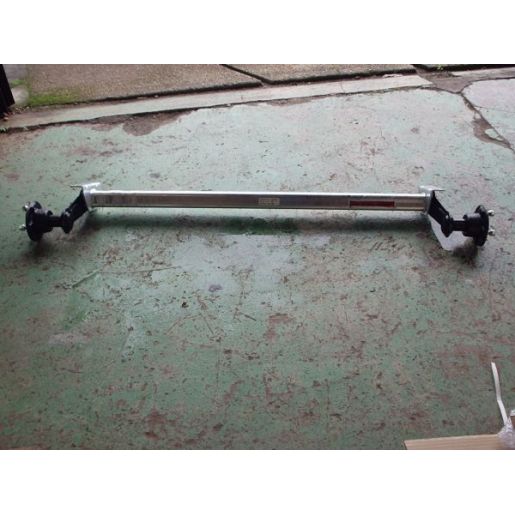 Eje sin freno 750 kg GALVANIZADO.
